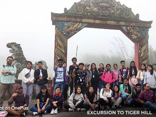 darjeelinggovernmentcollege.com Photos